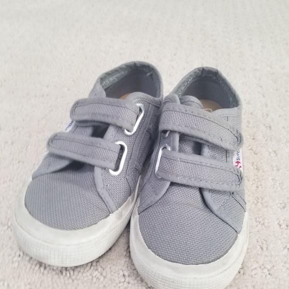 SOLD. Superga Italian kids velcro shoes, size 27 - Picture 2 of 6